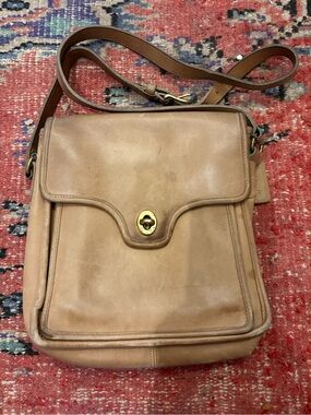 Vintage Coach Shelton bag